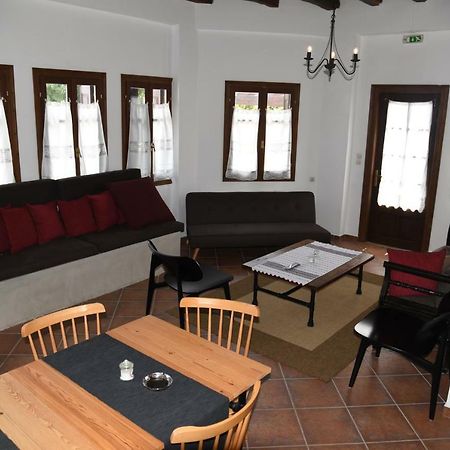 Karpofora Traditional Guesthouse Милея Экстерьер фото